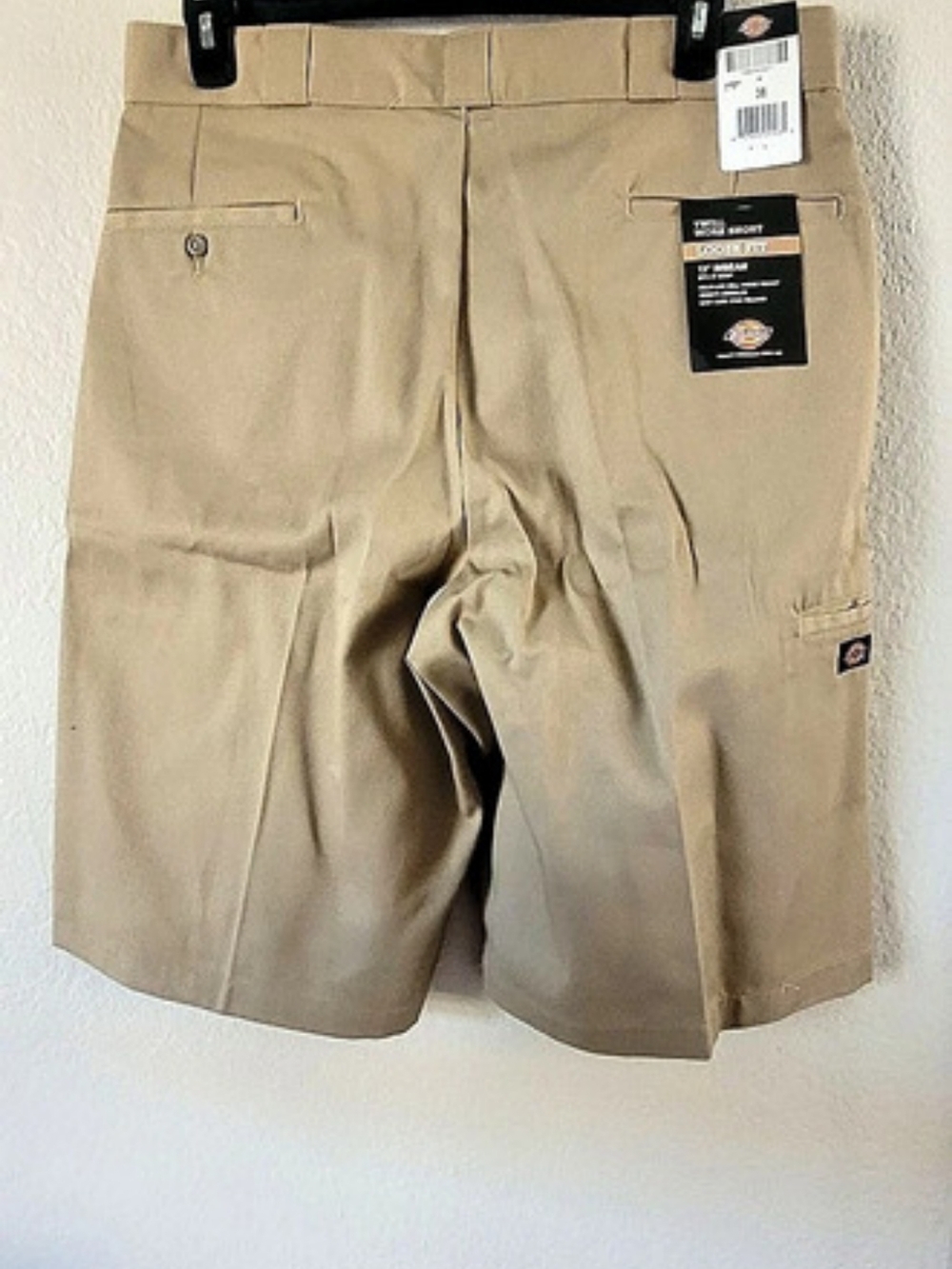 Dickies Loose Fit 13" Inseam Work Short Cargo Khaki Waist 36